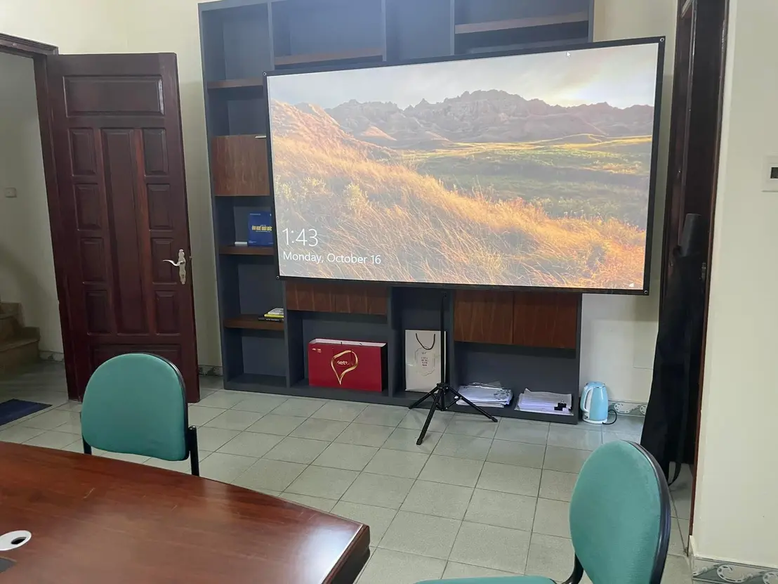 màn chiếu 100 inch